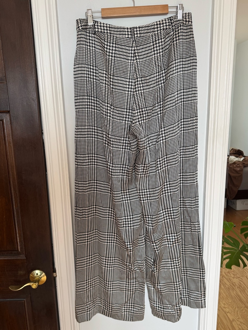 L'AGENCE Black & White Houndstooth Plaid Wide-Leg Pants in Size 10 - Picture 4 of 6
